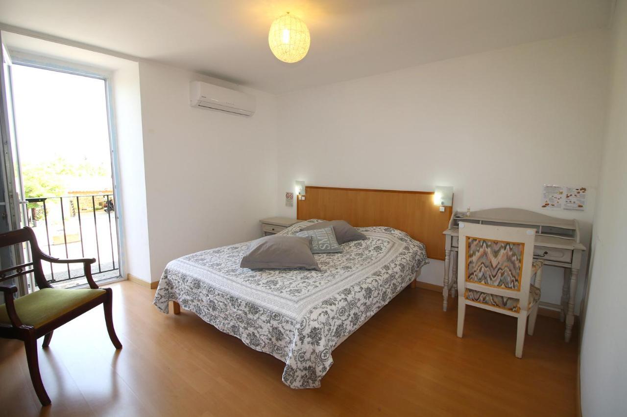 Auberge De La Couronne Lablachere Экстерьер фото