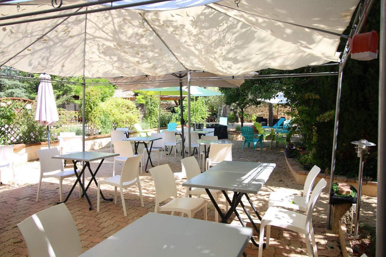 Auberge De La Couronne Lablachere Экстерьер фото