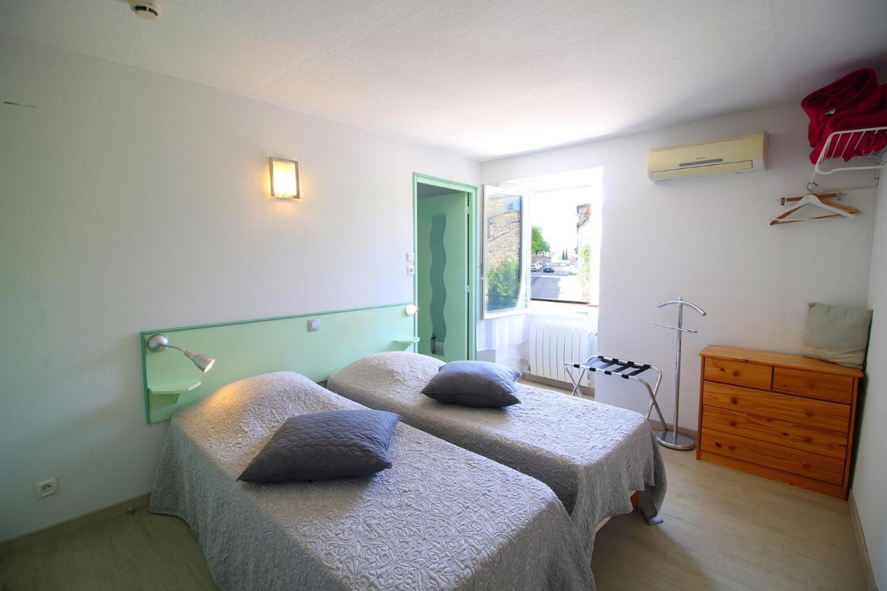Auberge De La Couronne Lablachere Экстерьер фото